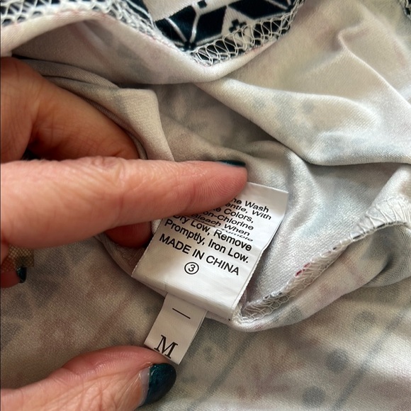 Women’s Christmas Pajamas - M - Picture 2 of 4